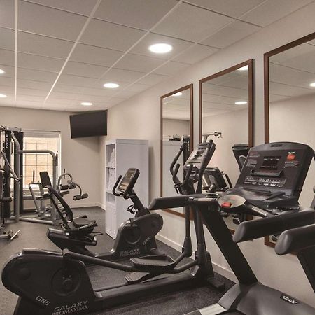 Country Inn & Suites By Radisson, Rj Stadium - Tampa Airport East エクステリア 写真