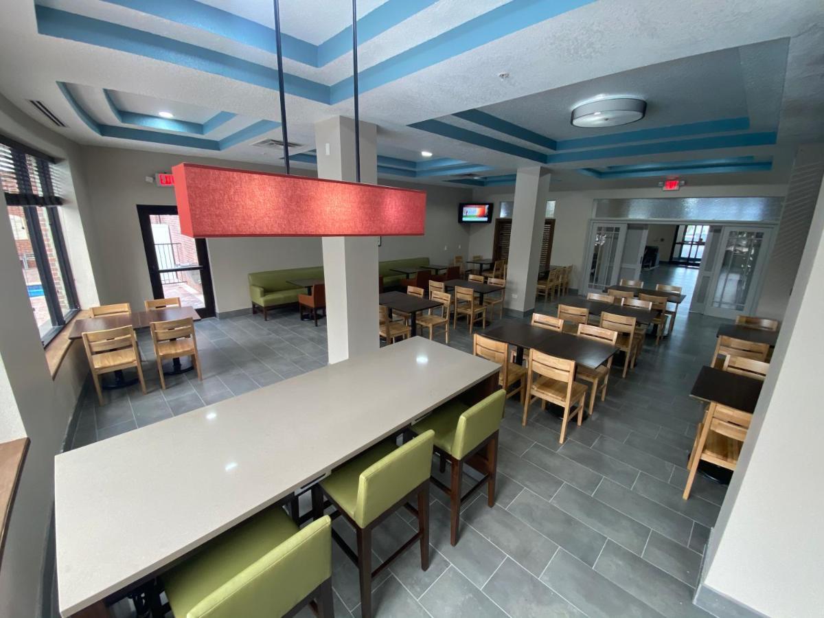 Country Inn & Suites By Radisson, Rj Stadium - Tampa Airport East エクステリア 写真