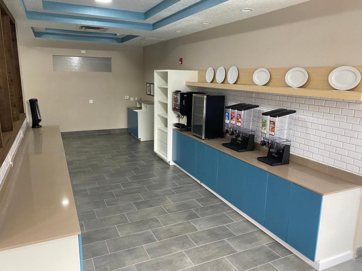 Country Inn & Suites By Radisson, Rj Stadium - Tampa Airport East エクステリア 写真