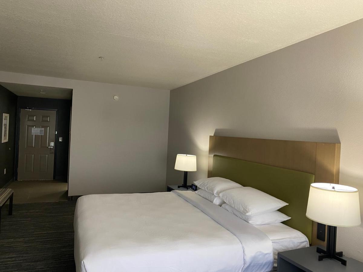 Country Inn & Suites By Radisson, Rj Stadium - Tampa Airport East エクステリア 写真