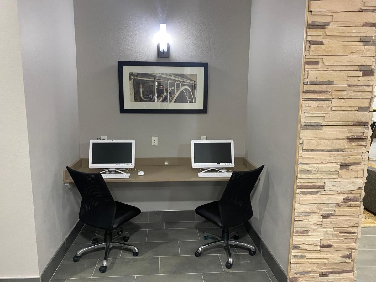 Country Inn & Suites By Radisson, Rj Stadium - Tampa Airport East エクステリア 写真