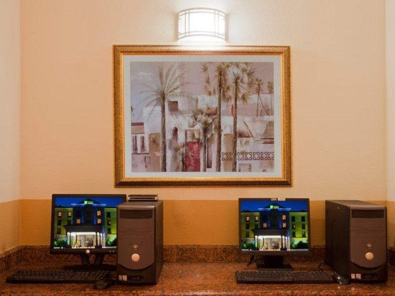 Country Inn & Suites By Radisson, Rj Stadium - Tampa Airport East エクステリア 写真