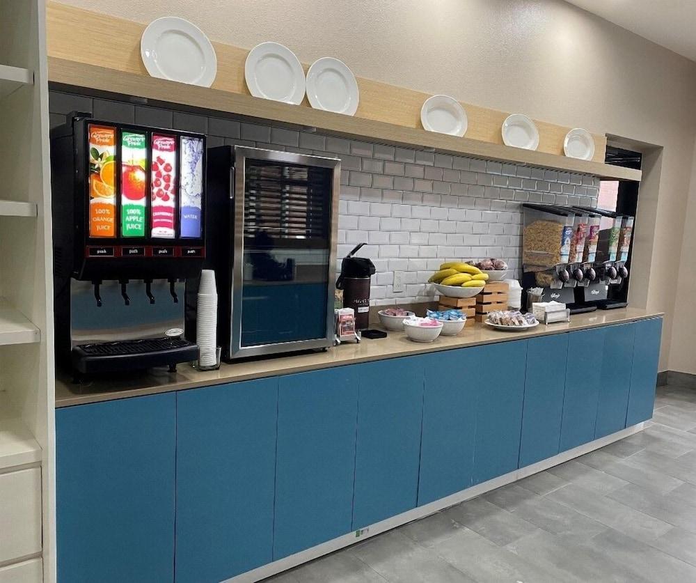 Country Inn & Suites By Radisson, Rj Stadium - Tampa Airport East エクステリア 写真