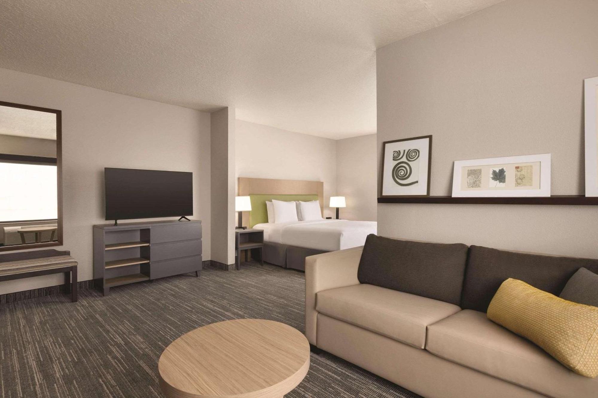 Country Inn & Suites By Radisson, Rj Stadium - Tampa Airport East エクステリア 写真