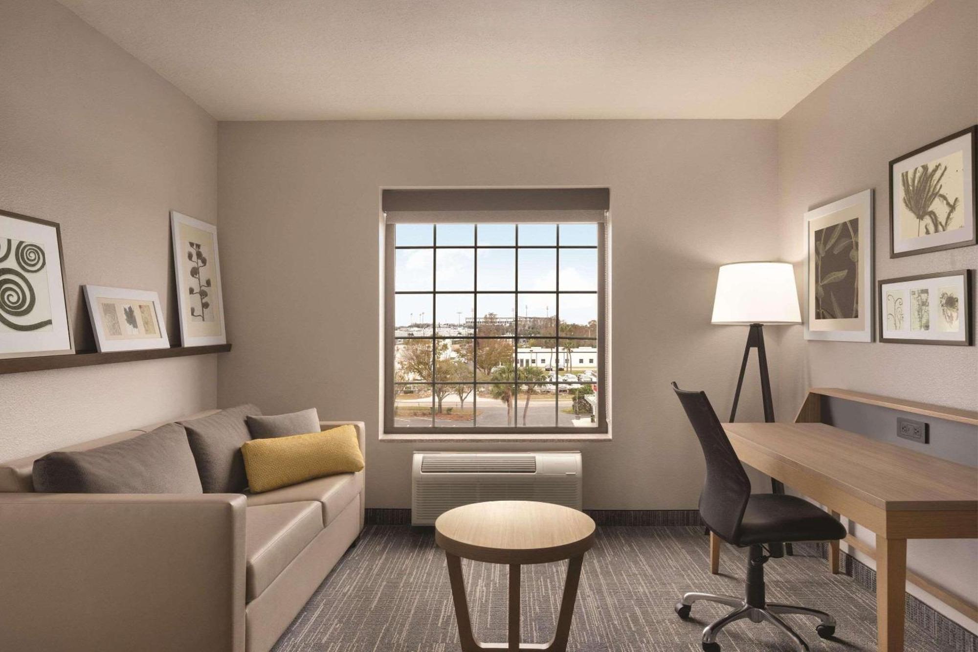 Country Inn & Suites By Radisson, Rj Stadium - Tampa Airport East エクステリア 写真
