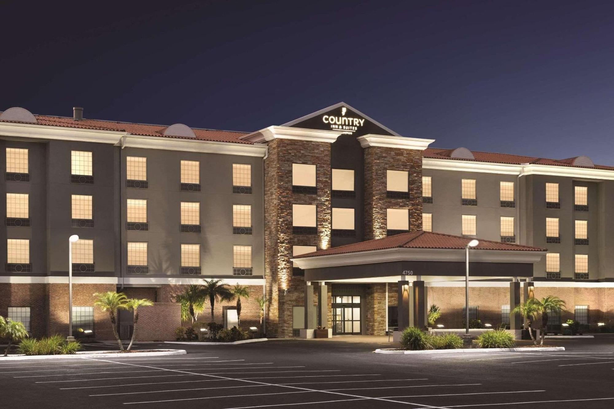 Country Inn & Suites By Radisson, Rj Stadium - Tampa Airport East エクステリア 写真