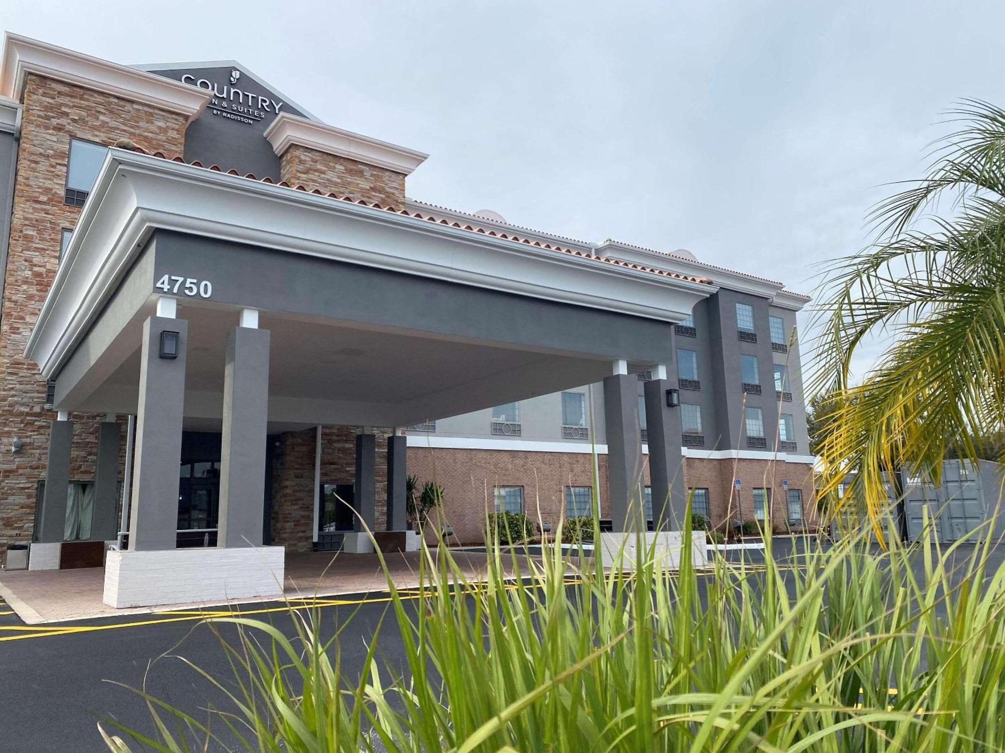 Country Inn & Suites By Radisson, Rj Stadium - Tampa Airport East エクステリア 写真